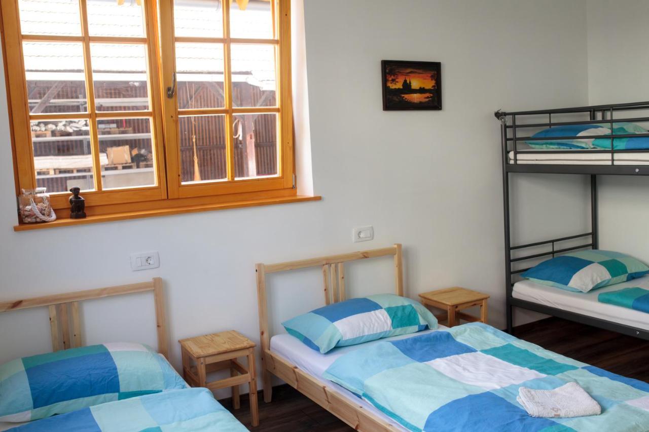 Bikeski Family Hotel, B&B, Apartaments, Rooms Mezica Exterior foto